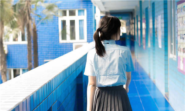 卡若如何找到一个可以帮助我生孩子的女人？